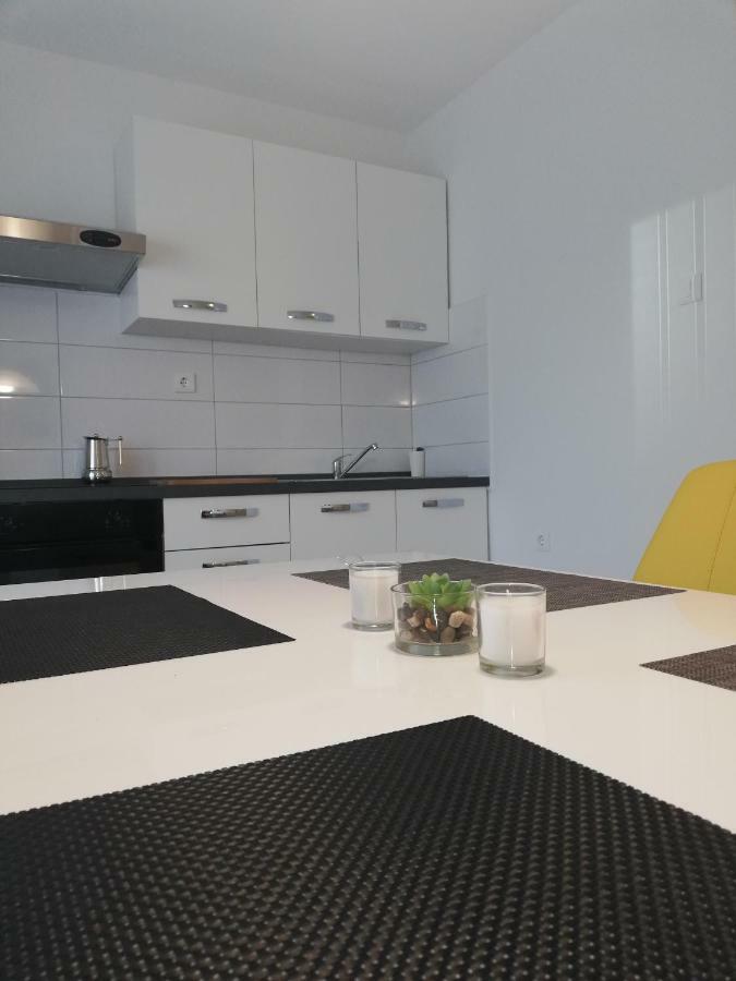 New Renovated Apartment 15 Min From Beach On Foot Pula Exterior foto